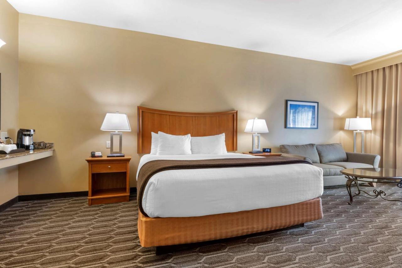 Western Swiss & Hotel