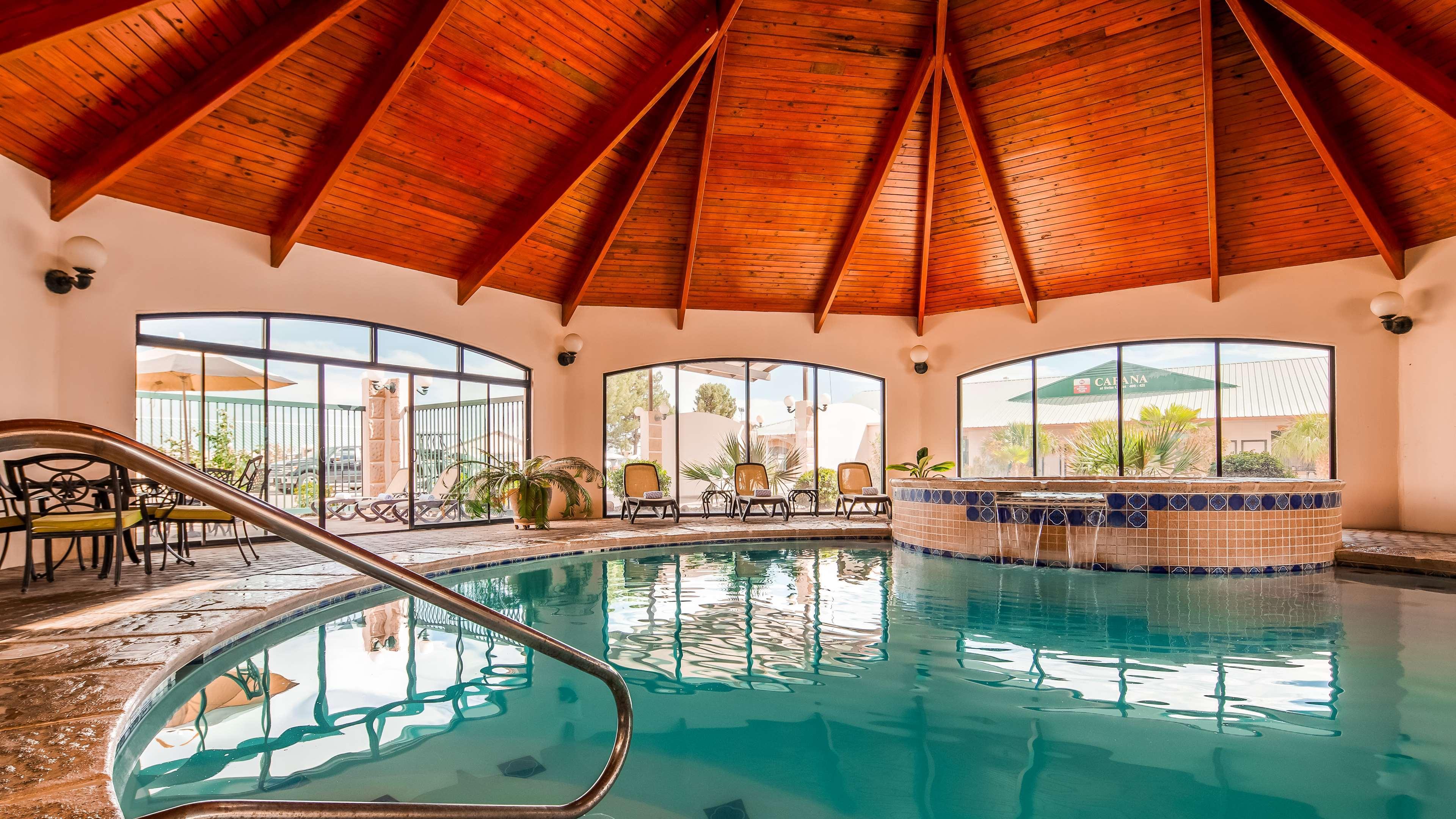 Western Swiss & Hotel Pecos
